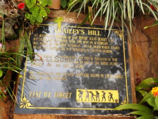 Kriegs-Denkmal für die Todesmärsche: Quaileys Hill